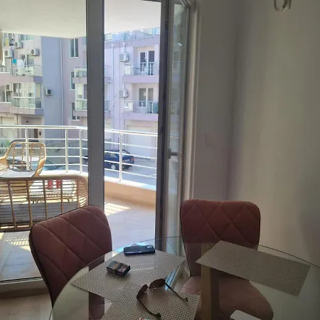 Аппартамент Поморие3/1 Apartment